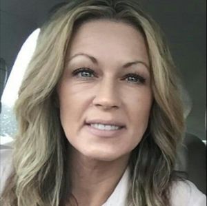 Meet your Posher, Glenda